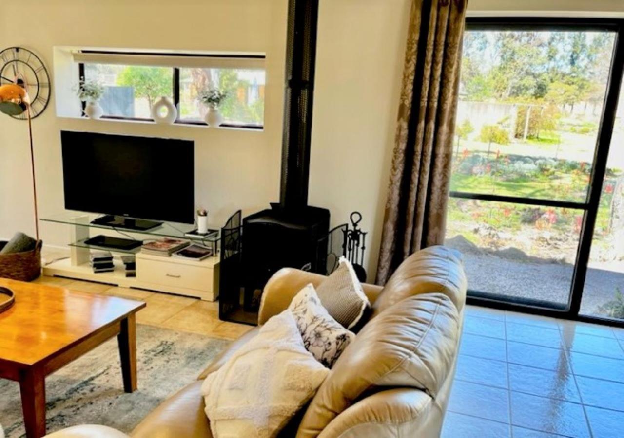 Granite Gardens Cottages & Lake Retreat 스탄소프 외부 사진