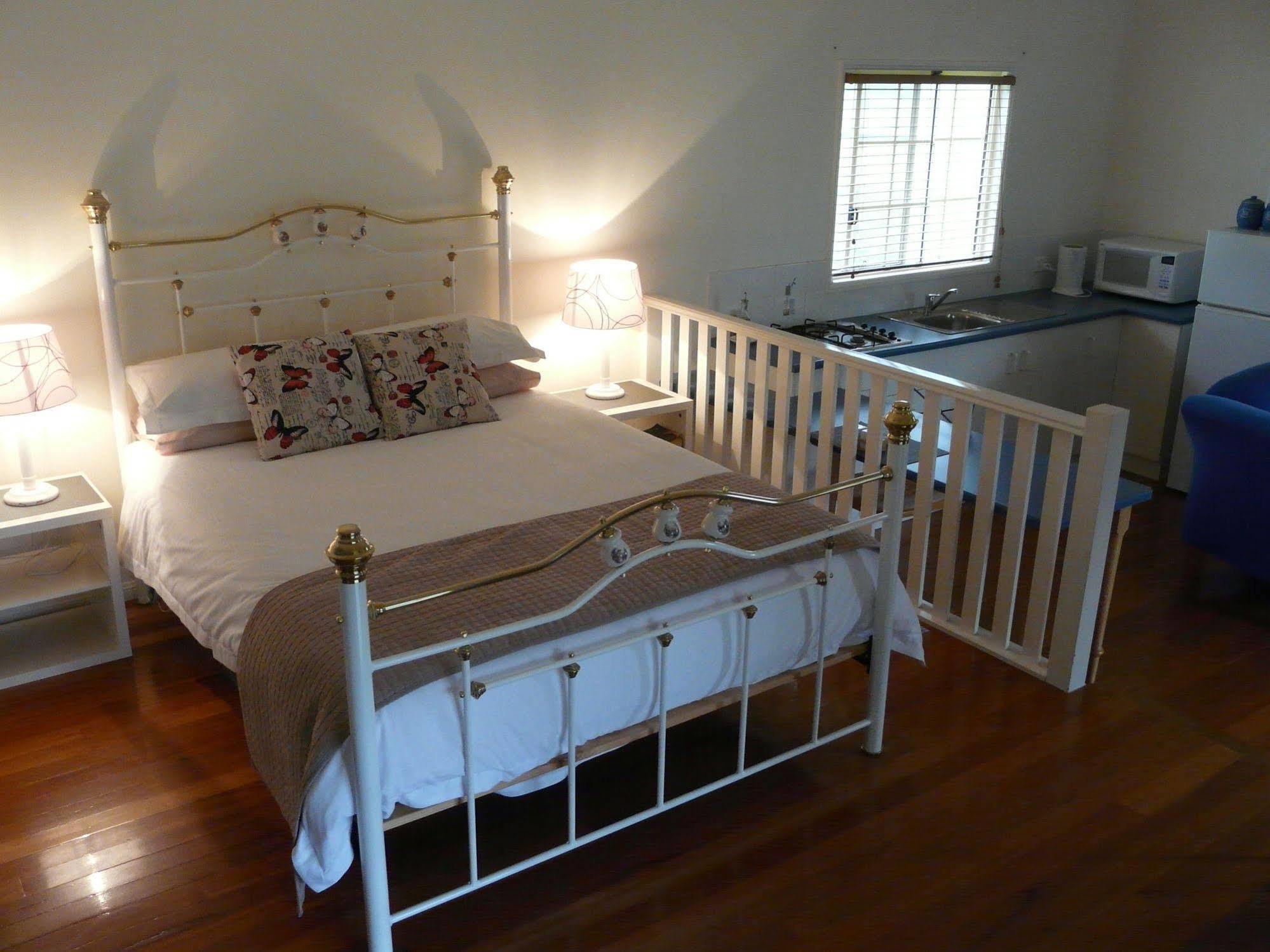 Granite Gardens Cottages & Lake Retreat 스탄소프 외부 사진
