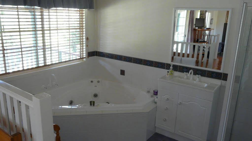 Granite Gardens Cottages & Lake Retreat 스탄소프 외부 사진